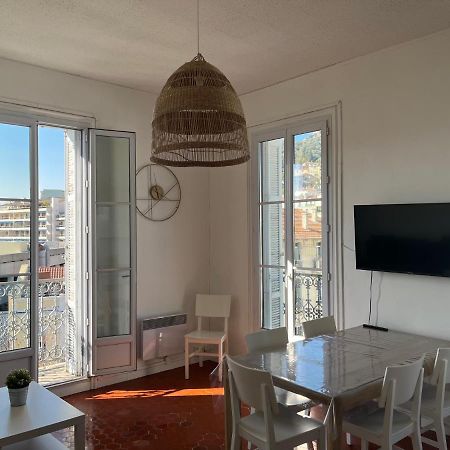 Appartement Hyeres - Centre Ville 3 Chambres 6 Personnes 4Eme Etage Escalier - Sebastien Claire Экстерьер фото