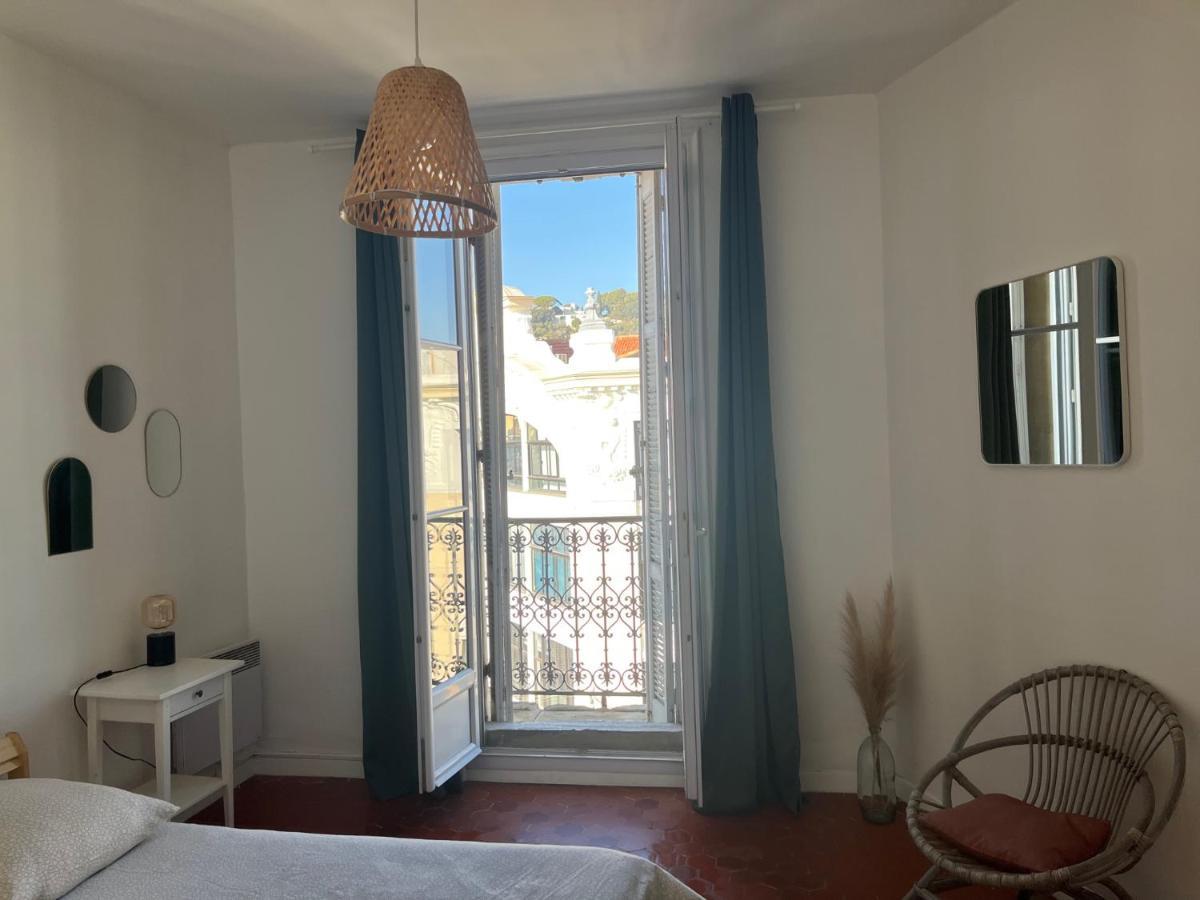 Appartement Hyeres - Centre Ville 3 Chambres 6 Personnes 4Eme Etage Escalier - Sebastien Claire Экстерьер фото